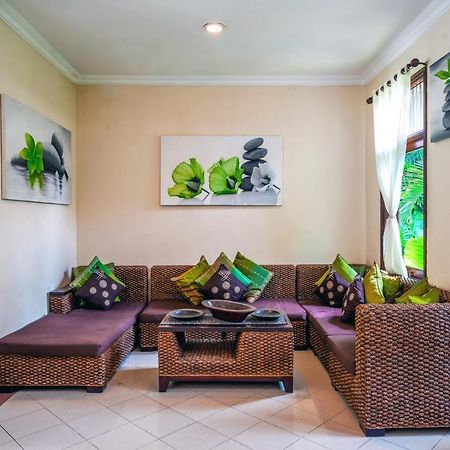 KUTA Villa - 5 bedrooms - 5 bathrooms - Great Location - Villa MICA Esterno foto